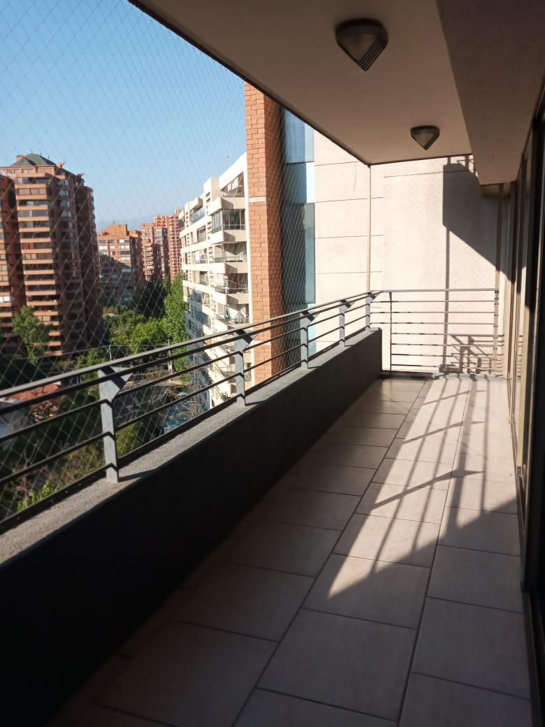 Venta Departamento 2D Metro Manquehue - Apumanque - Las Condes