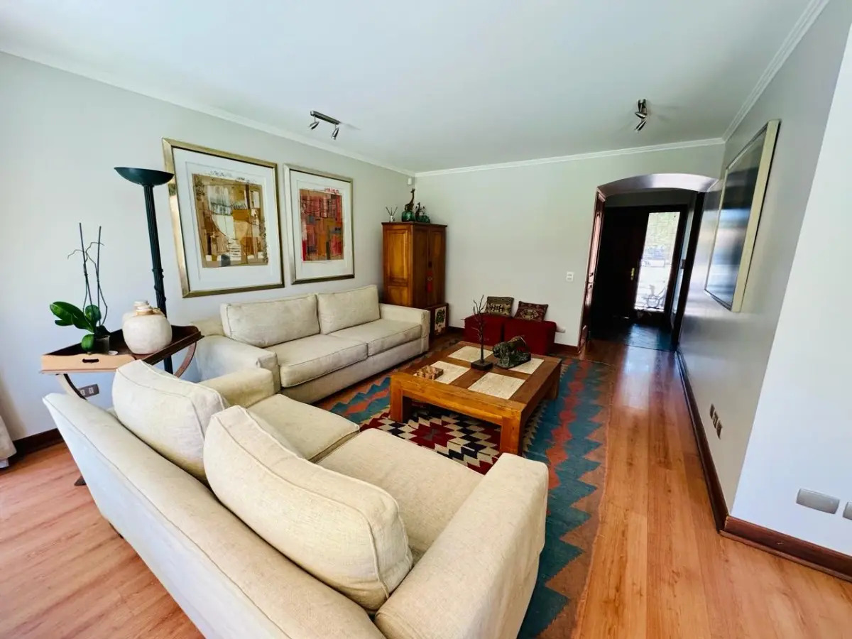 Venta Casa NP 5D Walk-in cl&oacute;set 5B 2E 1B La Dehesa - Lo Barnechea