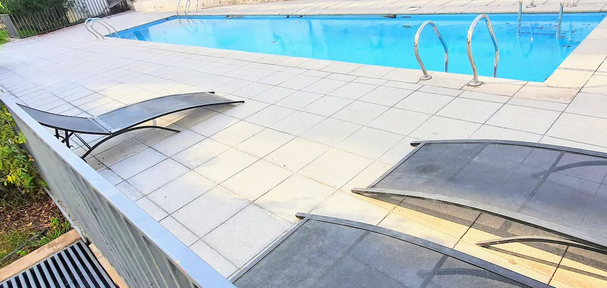 Arriendo Departamento 2D Los Dominicos - Las Condes