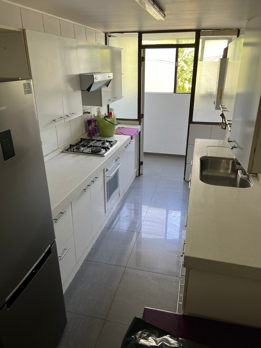 Arriendo Departamento SO 4D en suite Walk-in cl&oacute;set 3B 2E 1B  - Providencia