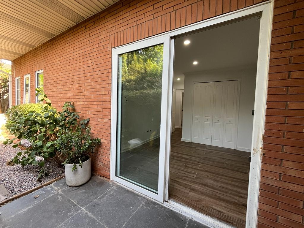 Arriendo Casa 2D Los Dominicos - Las Condes