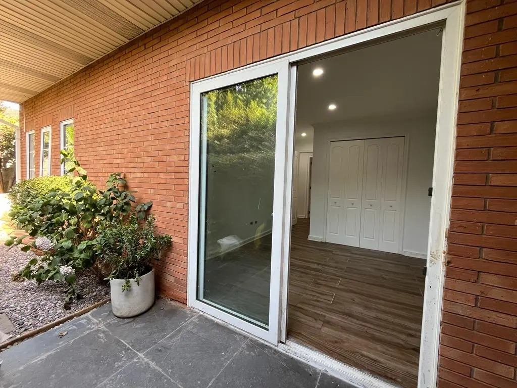 Arriendo Casa 2D Los Dominicos - Las Condes