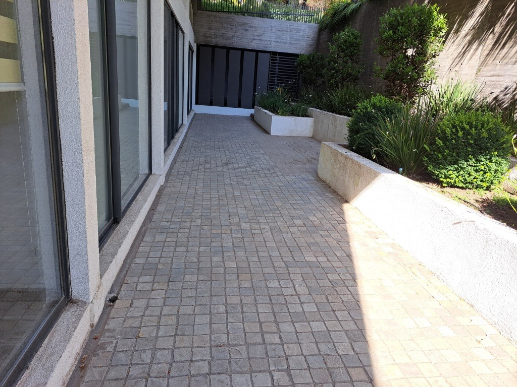 Venta Oficina NO 1B 1E 1B Plaza Italia - Providencia