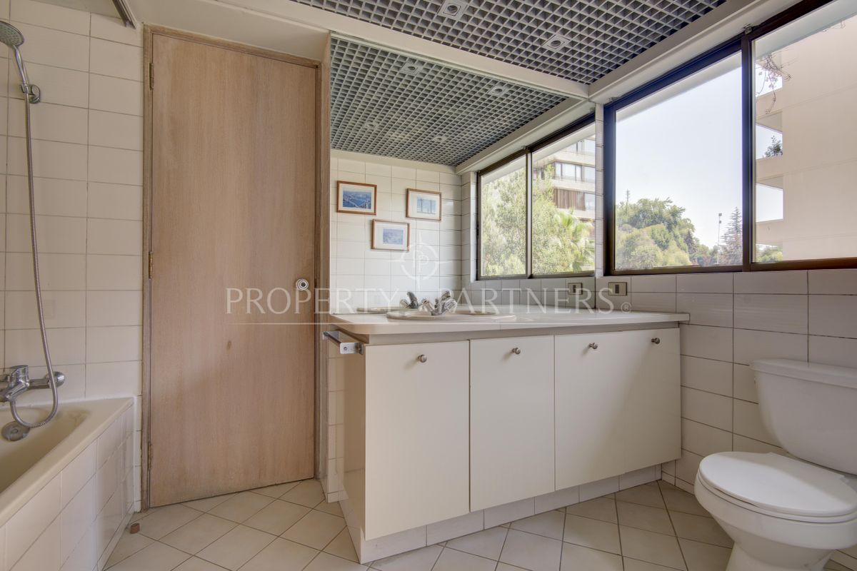 Venta Departamento NO 3D Walk-in cl&oacute;set 3B 2E 1B Barrio El Golf - Las Condes