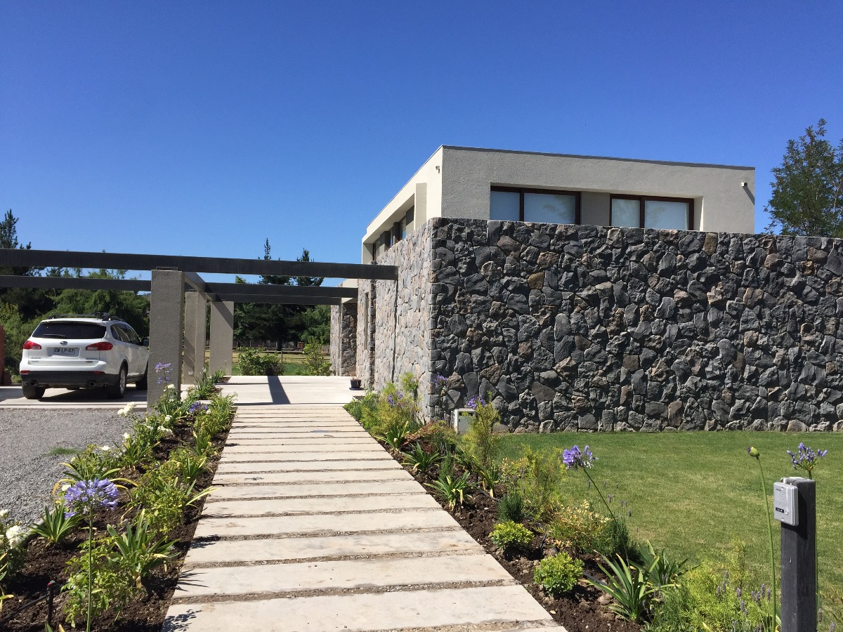 Venta Casa NOSP 4D en suite Walk-in cl&oacute;set 4B 4E 1B  - Requ&iacute;noa