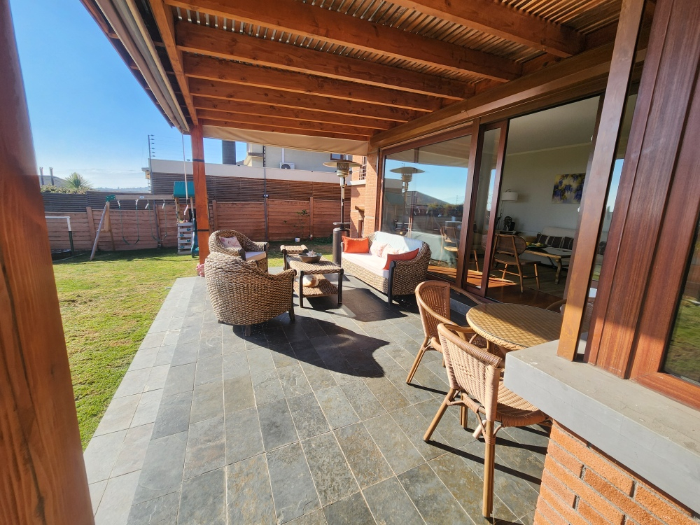 Arriendo Casa NP 5D Walk-in cl&oacute;set 4B 3E 1B San Carlos de Apoquindo - Las Condes