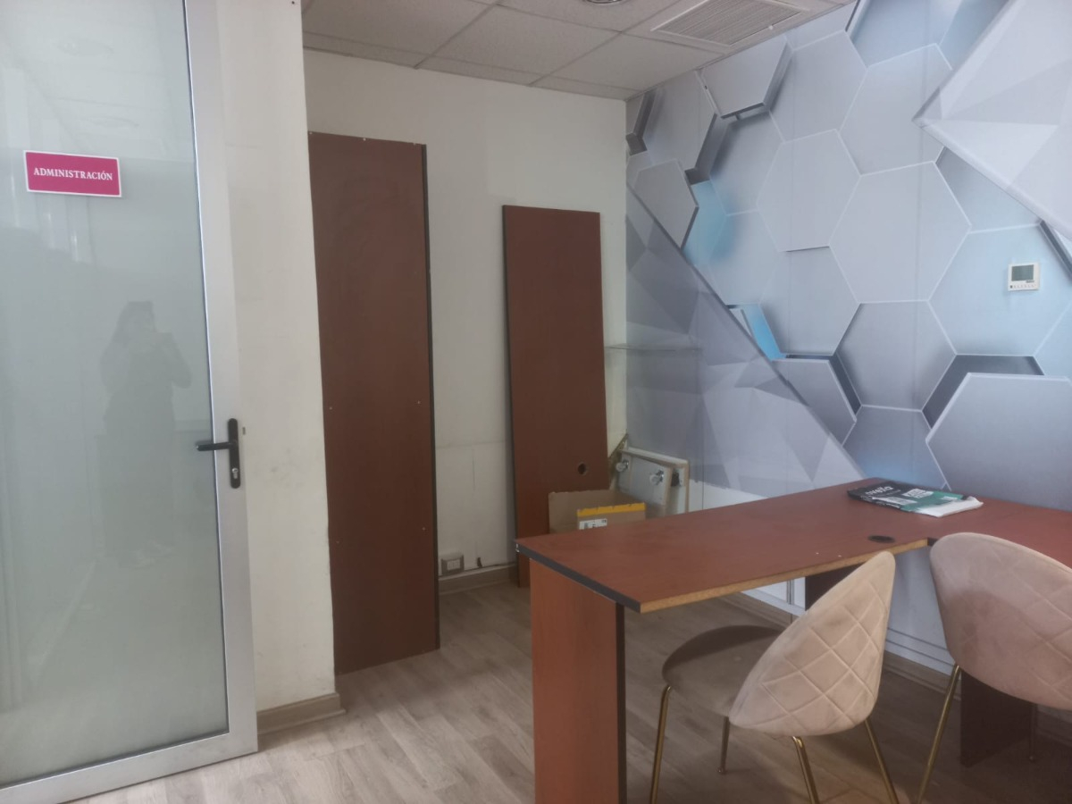 Arriendo Oficina SP 2B 1E Pedro de Valdivia - Providencia