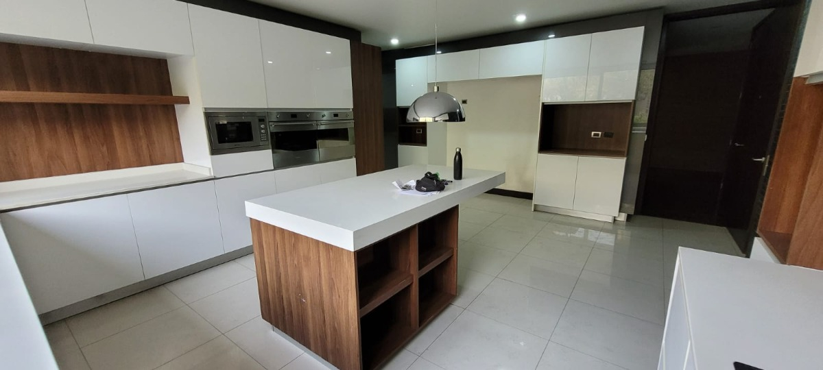 Arriendo Departamento P 5D en suite Walk-in cl&oacute;set 4B 3E 1B Lo Curro - Vitacura
