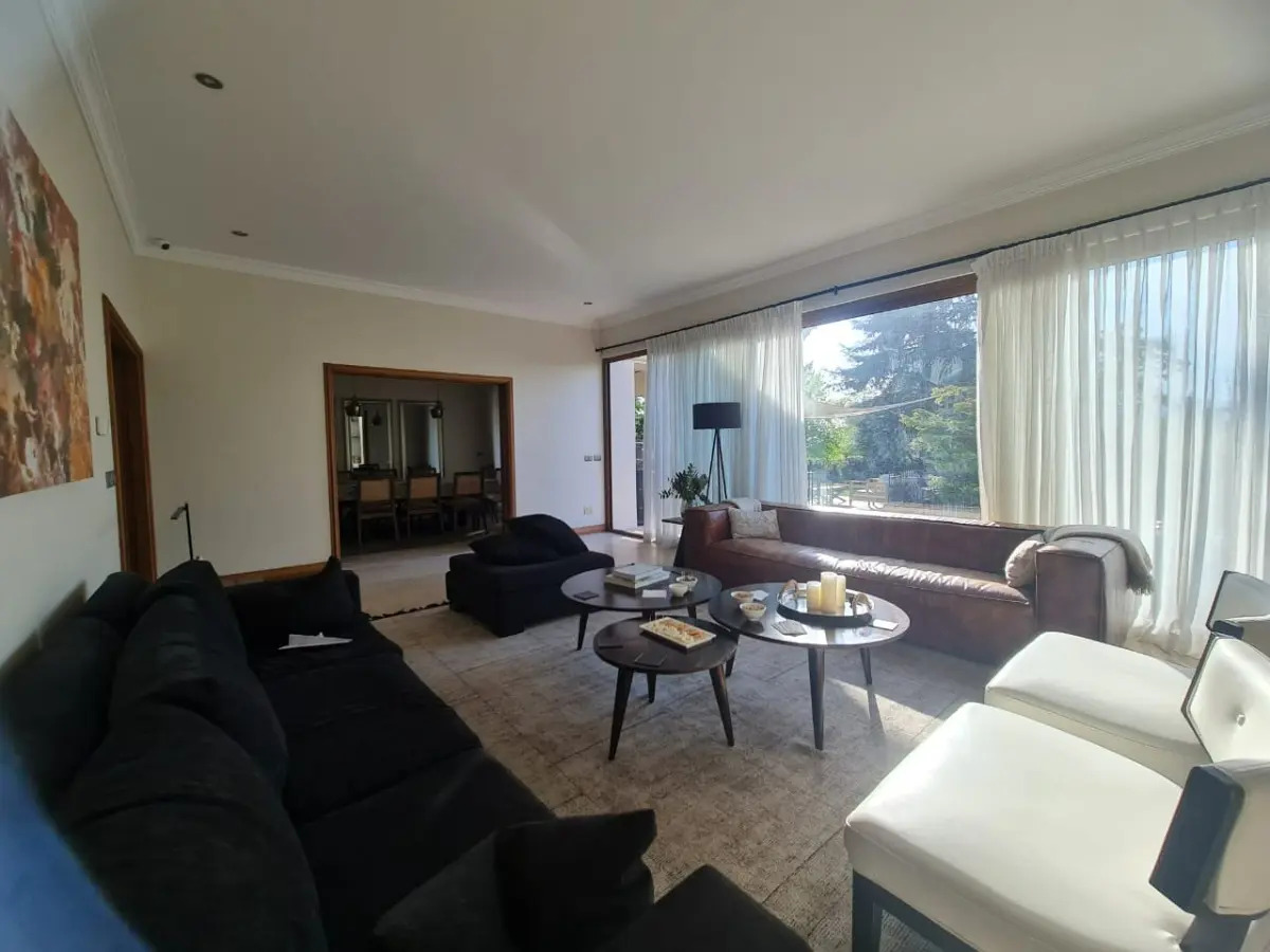 Venta Casa N 5D en suite Walk-in cl&oacute;set 5B 3E 2B San Carlos de Apoquindo - Las Condes