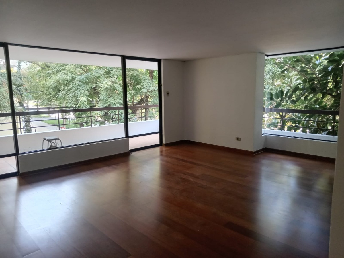 Arriendo Departamento SO 4D en suite 2B 2E 1Bd Barrio El Golf - Las Condes