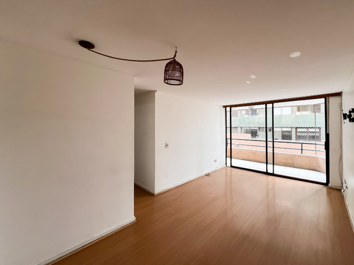 Arriendo Departamento NO 1D + oficina, en suite Walk-in cl&oacute;set 2B 1E 1B Parque Bicentenario - Vitacura