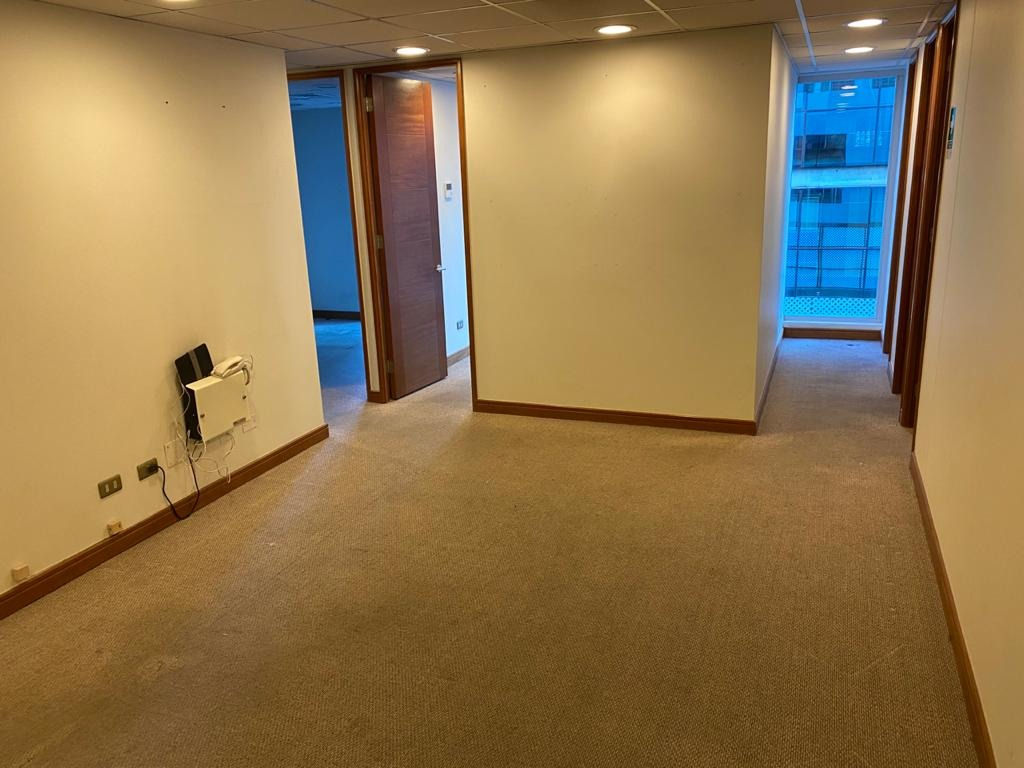 Arriendo Oficina 2B 1E 1B Metro Escuela Militar - Las Condes