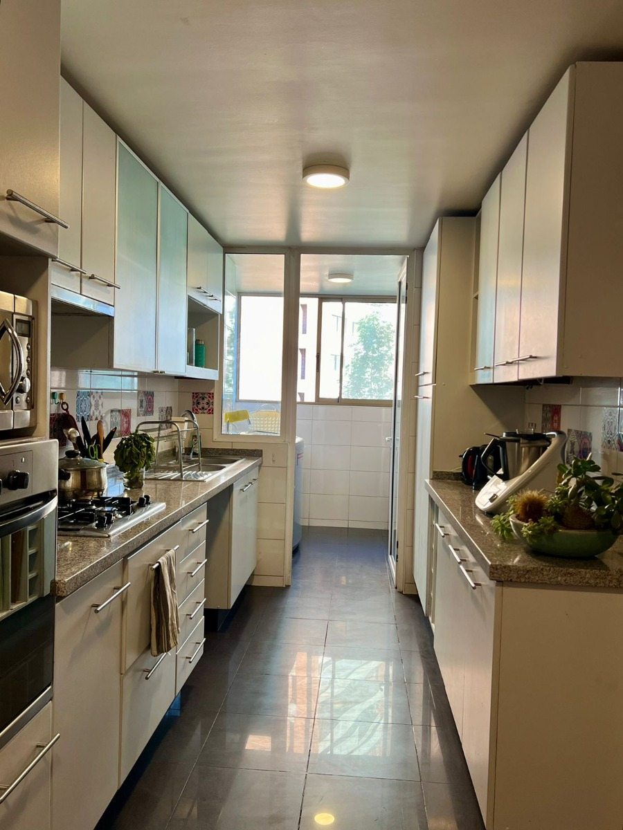 Venta Departamento O 5D en suite Walk-in cl&oacute;set 3B 2E 1B Metro Manquehue - Apumanque - Las Condes