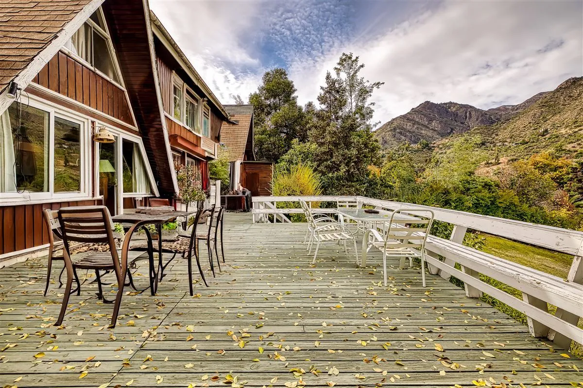 Venta Casa de madera 5D 4B El Array&aacute;n - Lo Barnechea