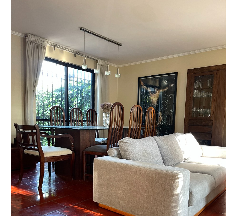 Venta Casa O 6D en suite 4B 3E 1B Campus Oriente - Providencia