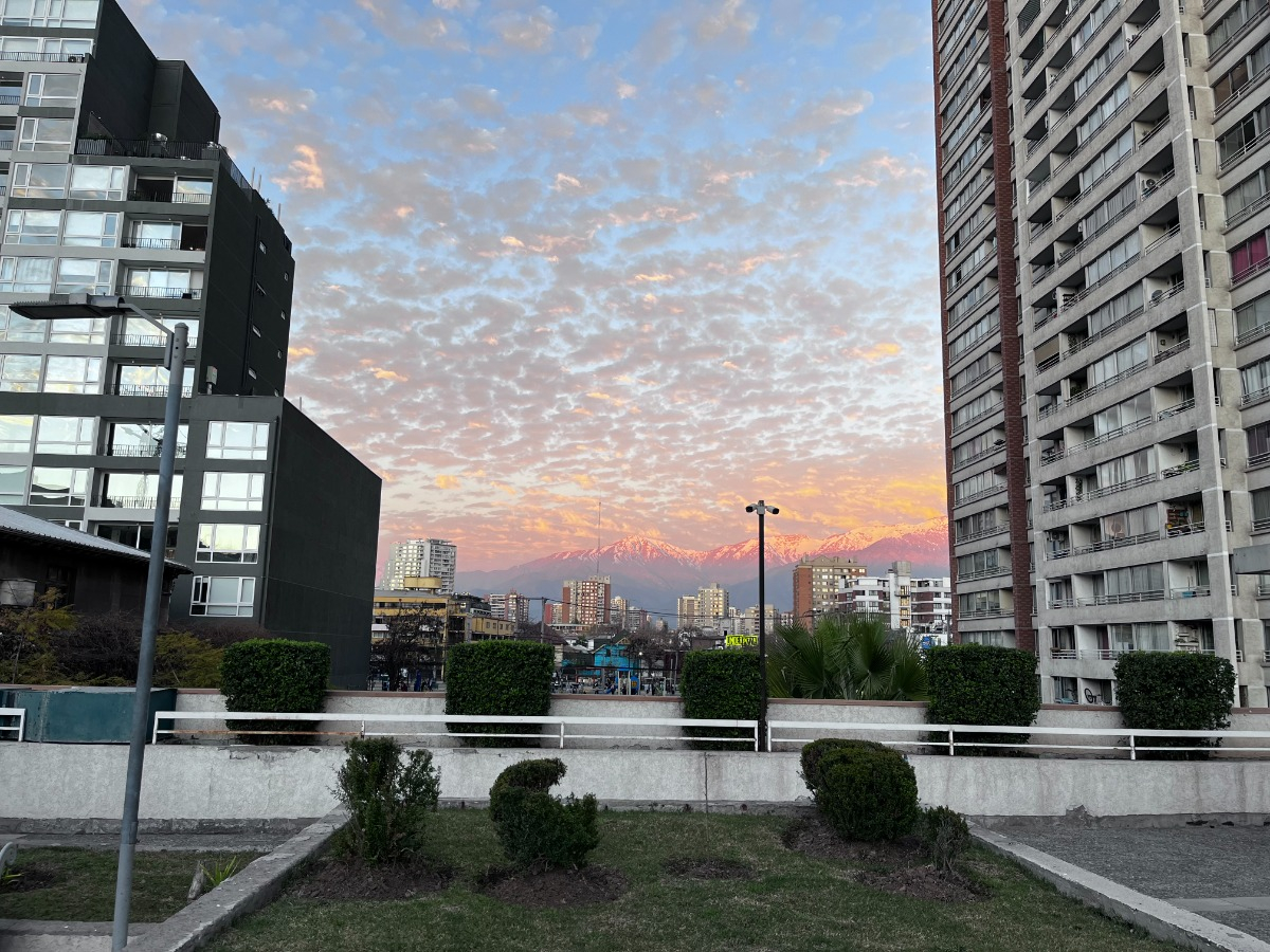Venta Departamento 2D Walk-in cl&oacute;set 1B 1B Metro Irarr&aacute;zaval - &Ntilde;u&ntilde;oa