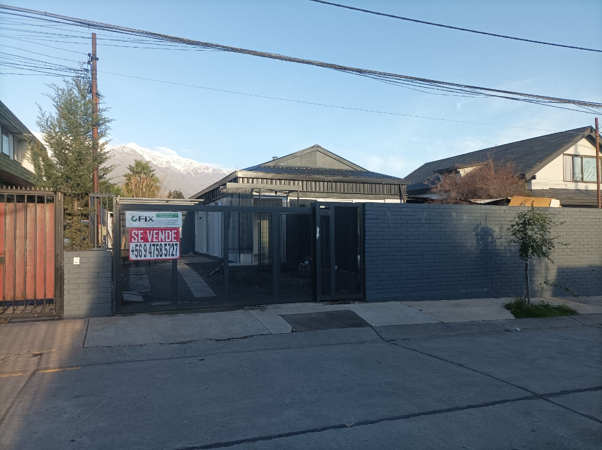 Venta Casa 3D en suite Walk-in cl&oacute;set 3B 2E 1B Rotonda Atenas - Las Condes