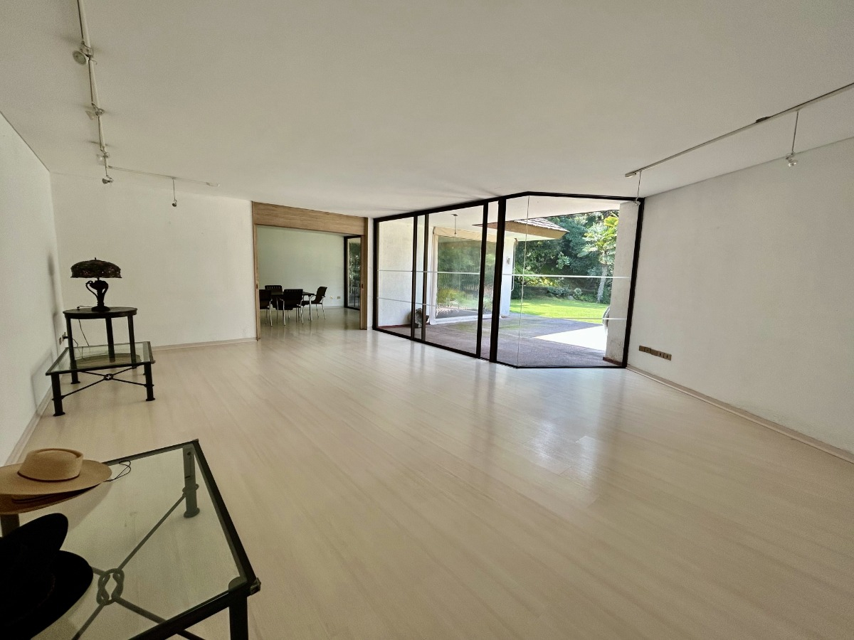 Arriendo Casa N 5D en suite Walk-in cl&oacute;set 6B 6E 2B Santa Mar&iacute;a de Manquehue - Vitacura