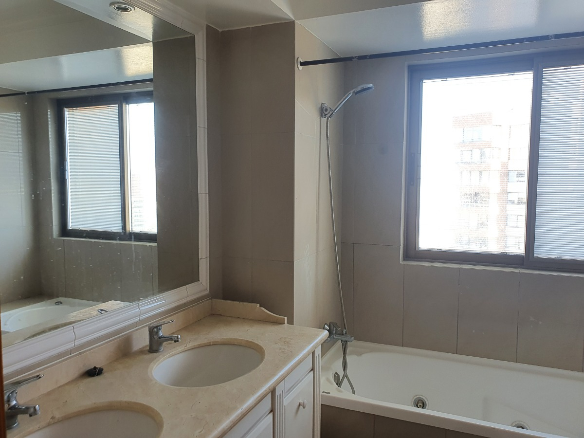 Venta Departamento 4D Metro Manquehue - Apumanque - Las Condes
