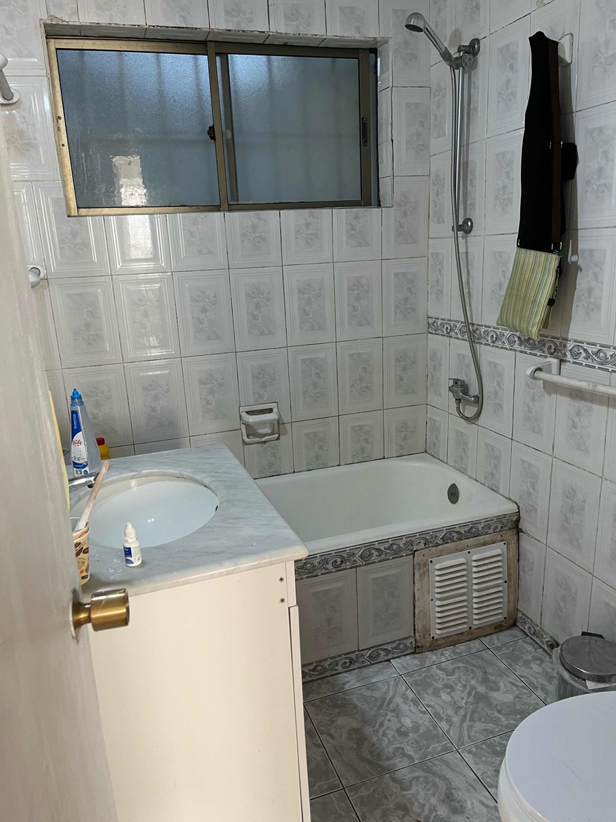 Arriendo Casa 5D 4B 3E 1B Carlos Ossand&oacute;n - La Reina