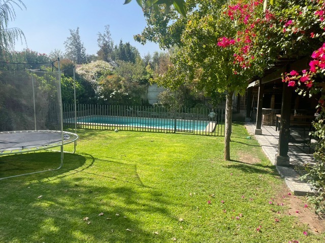 Venta Casa N 4D en suite Walk-in cl&oacute;set 4B 2E 1B Chicureo - Colina