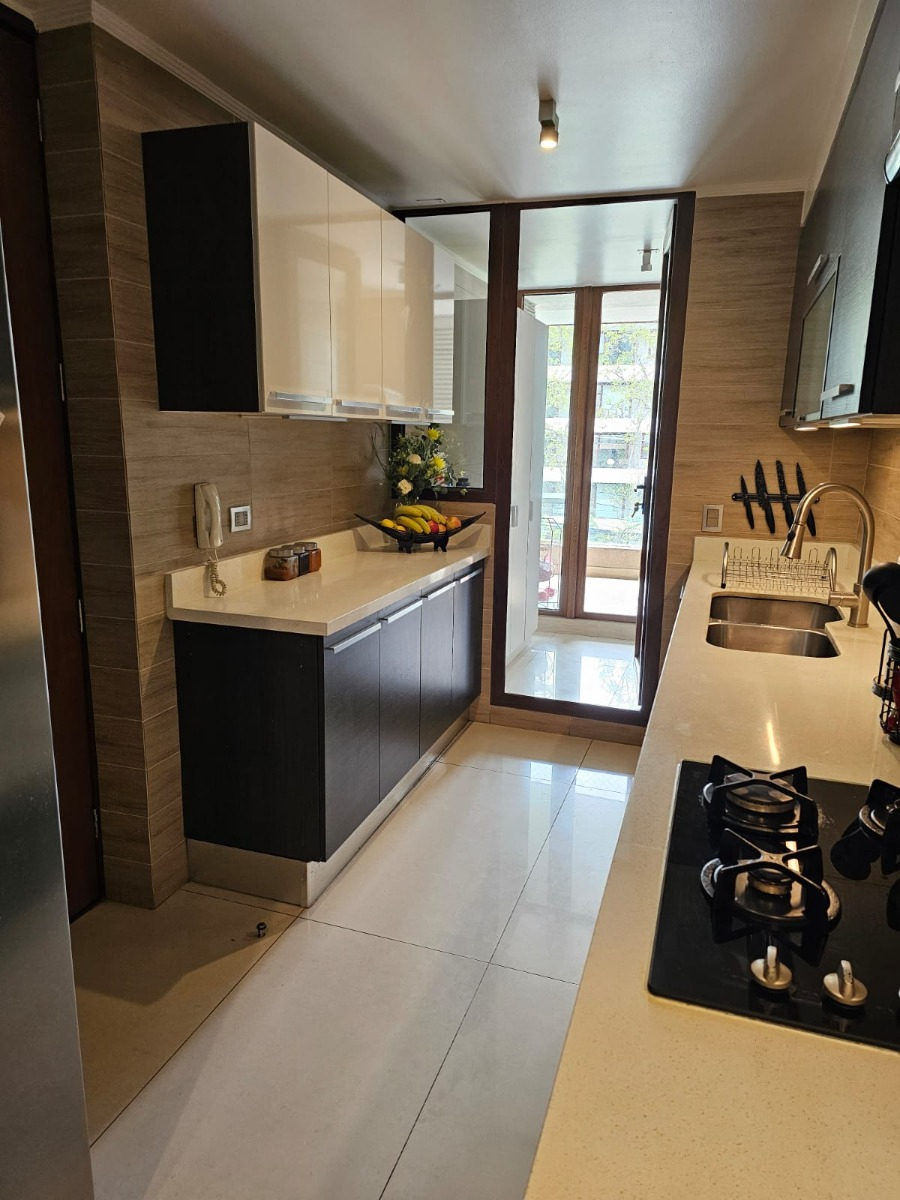 Arriendo Departamento NO 3D en suite Walk-in cl&oacute;set 4B 2E 1B La Dehesa - Lo Barnechea