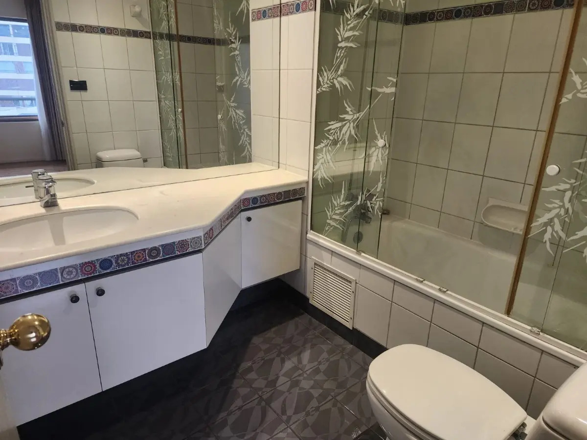 Arriendo Departamento NO 4D en suite Walk-in cl&oacute;set 4B 2E 1B Barrio El Golf - Las Condes