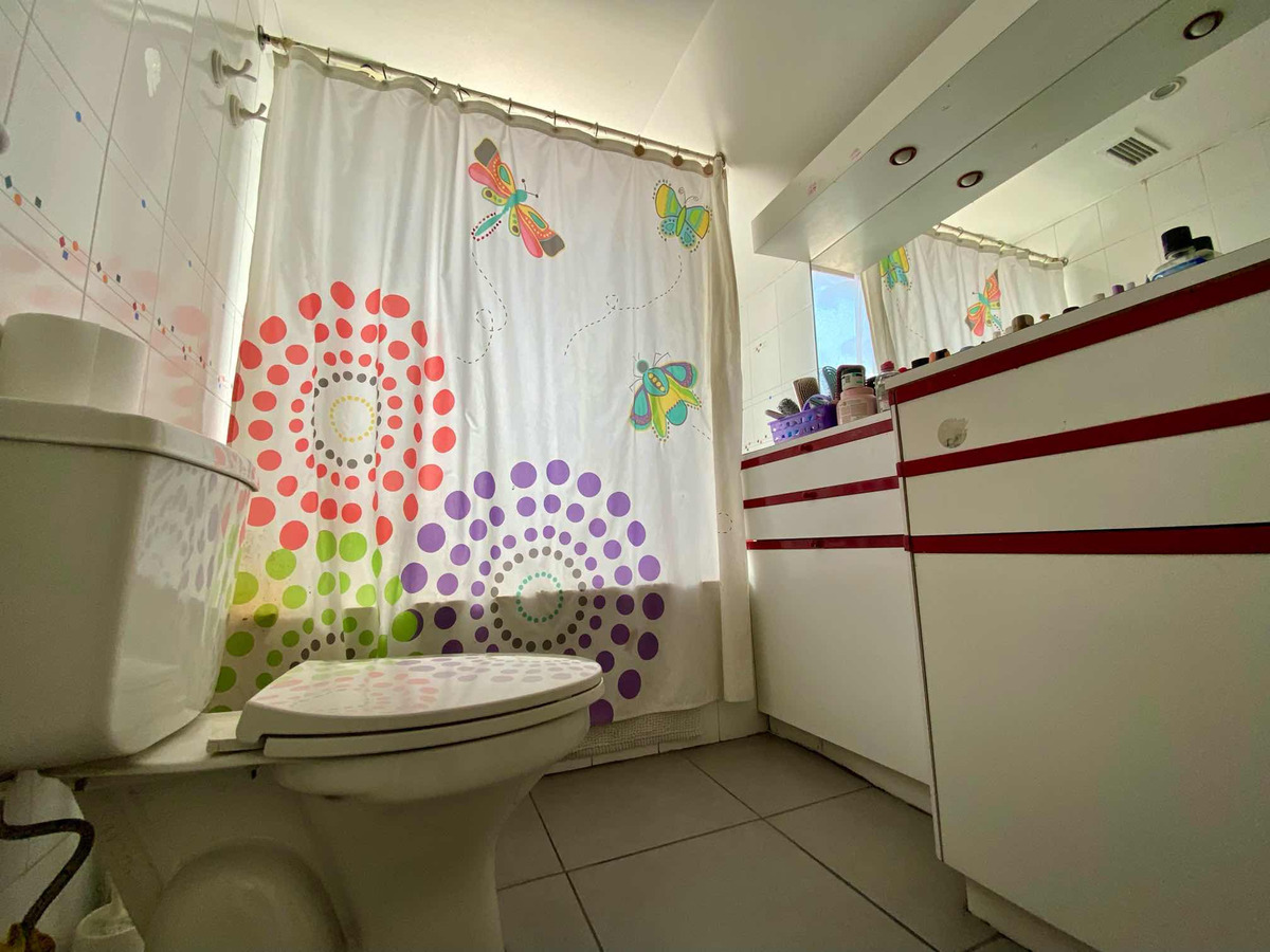 Arriendo Casa 5D 3B 2E Los Dominicos - Las Condes