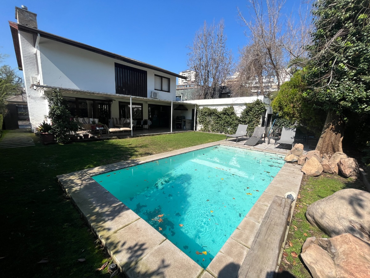 Arriendo Casa 3D P&iacute;o XI - Vitacura