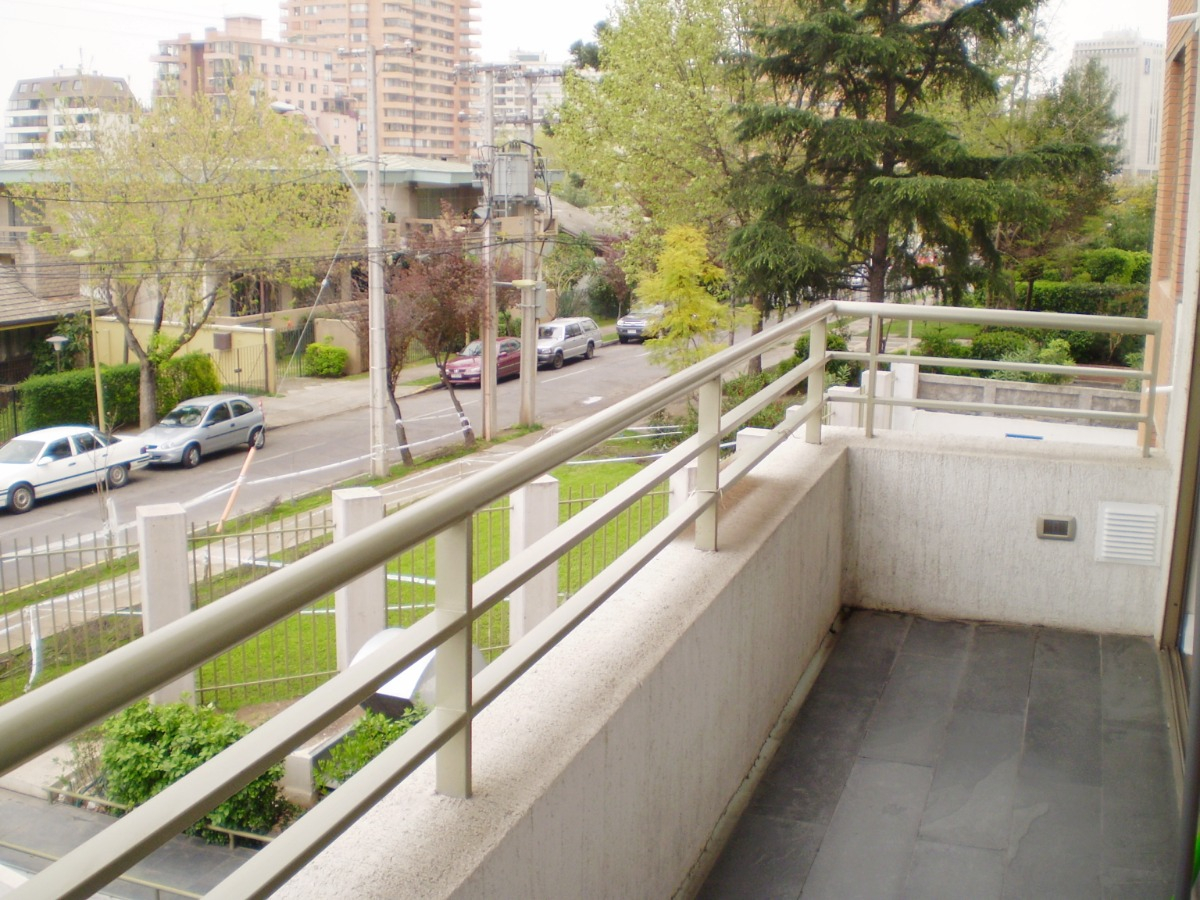 Venta Departamento SP 1D en suite Walk-in cl&oacute;set 1B 1E 1B Metro Manquehue - Apumanque - Las Condes