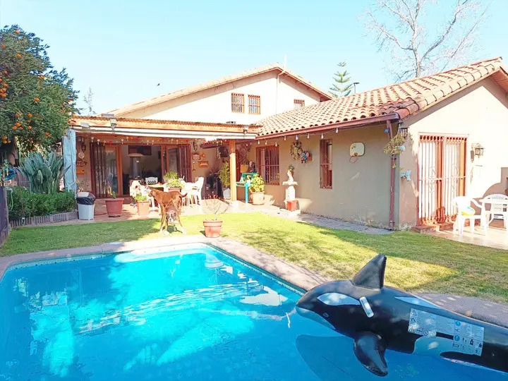 Venta Casa NOSP 5D en suite 4B 3E 2Bd La Reina Alta - La Reina