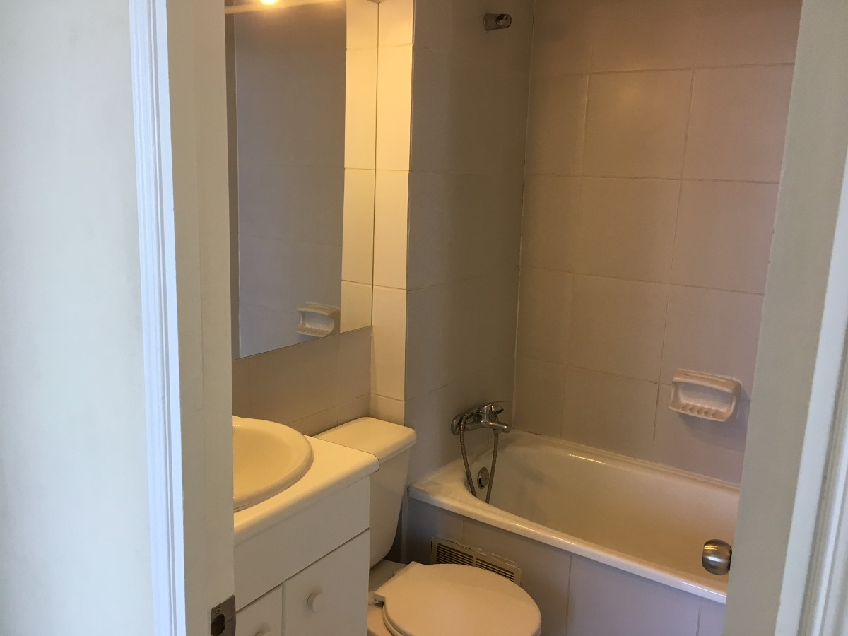 Arriendo Departamento SO 2D en suite Walk-in cl&oacute;set 2B 1E 1B Metro Manquehue - Apumanque - Las Condes