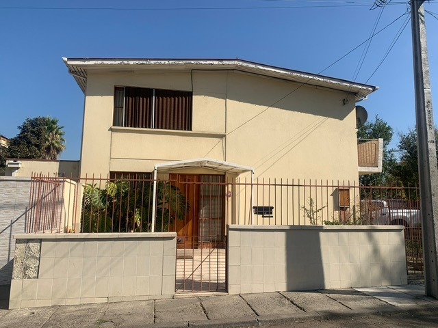 Venta Casa NO 4D 2B 3E Sebasti&aacute;n Elcano - Las Condes