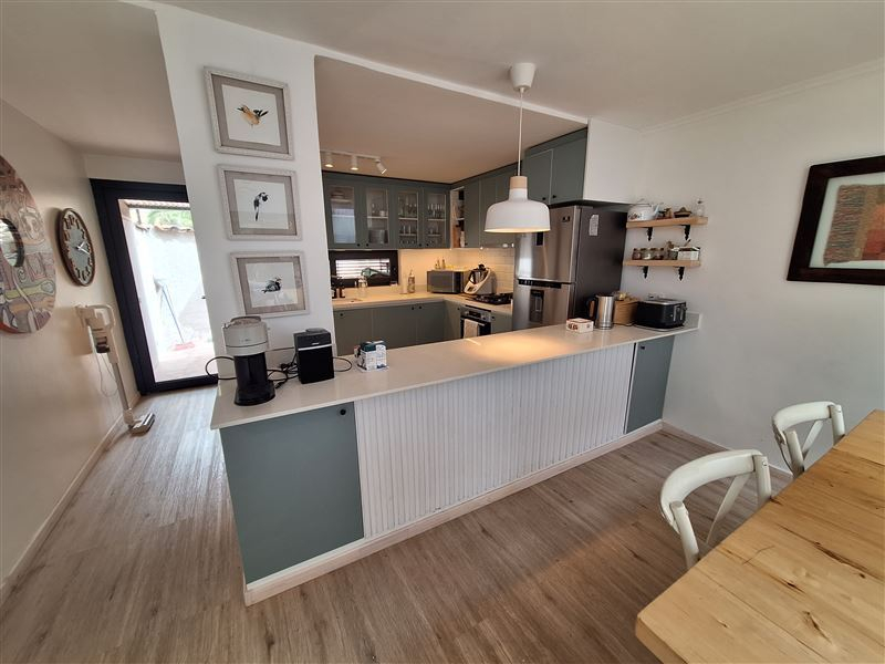 Venta Casa Oriente 4D en suite 4B 2E 1B Los Trapenses - Lo Barnechea