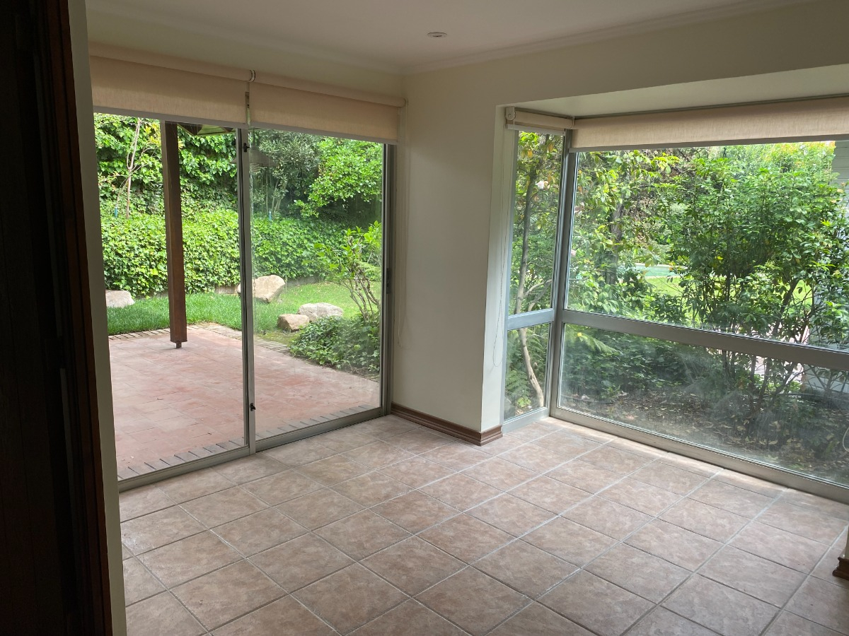 Arriendo Casa 4D en suite Walk-in cl&oacute;set 4B 2E 1B San Carlos de Apoquindo - Las Condes