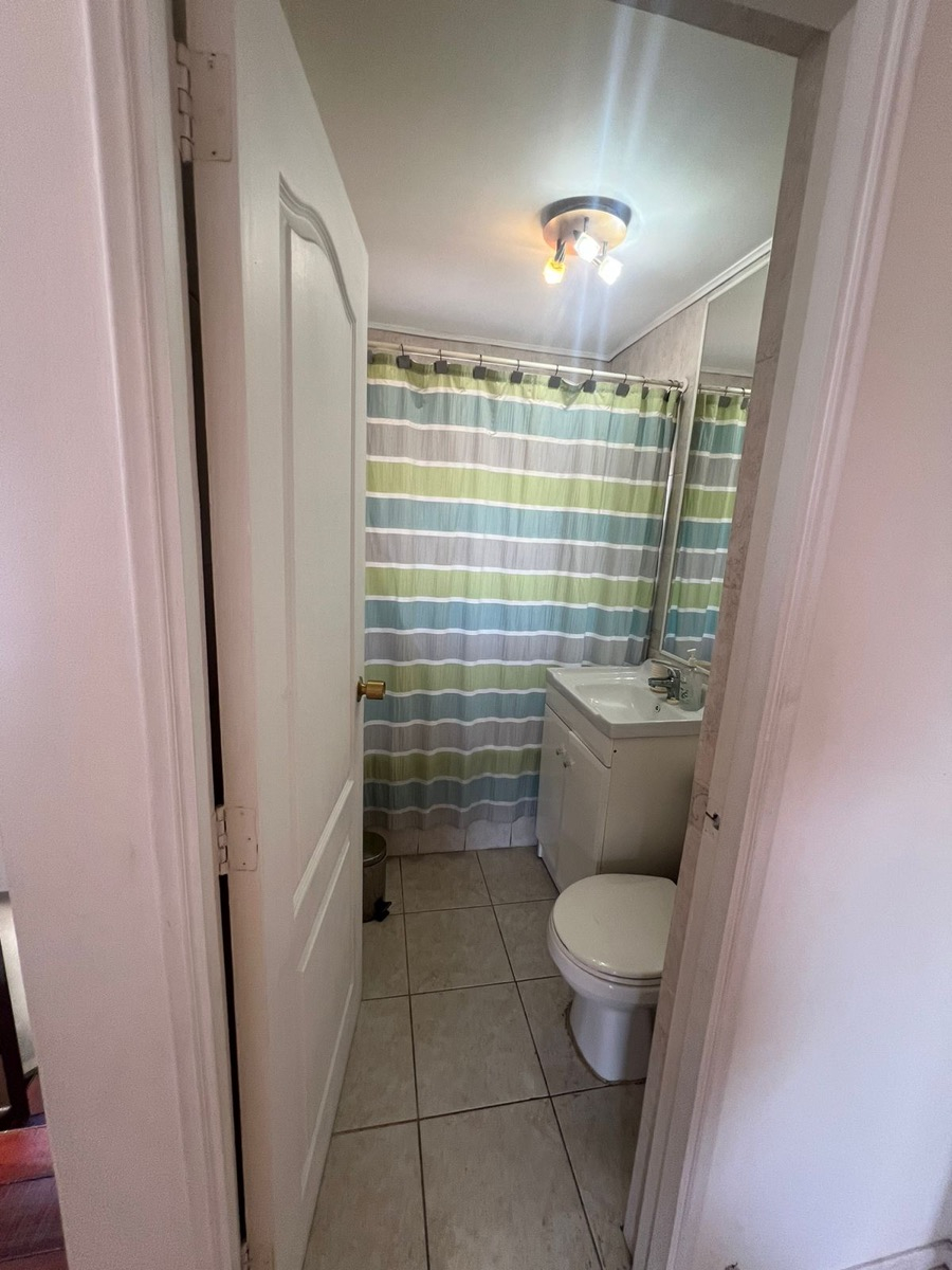 Arriendo Casa 5D en suite 3B 2E 1B Los Dominicos - Las Condes