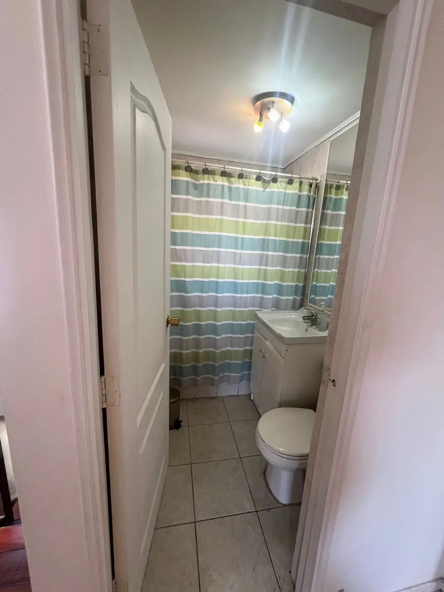Arriendo Casa 5D en suite 3B 2E 1B Los Dominicos - Las Condes