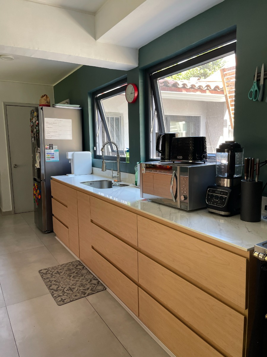 Venta Casa N 4D 4B 2E 1B Metro Hernando de Magallanes - Las Condes