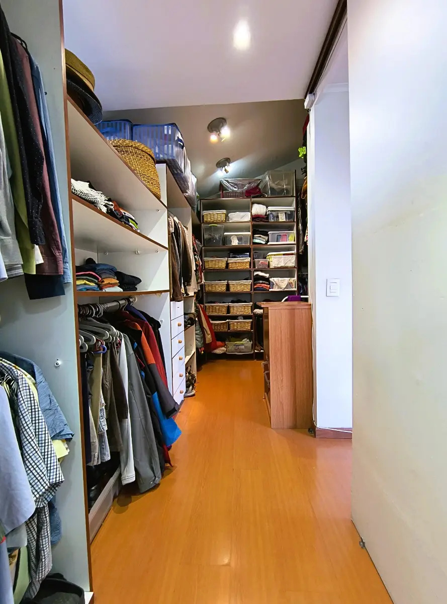 Venta Casa NP 5D en suite Walk-in cl&oacute;set 4B 2E La Dehesa - Lo Barnechea