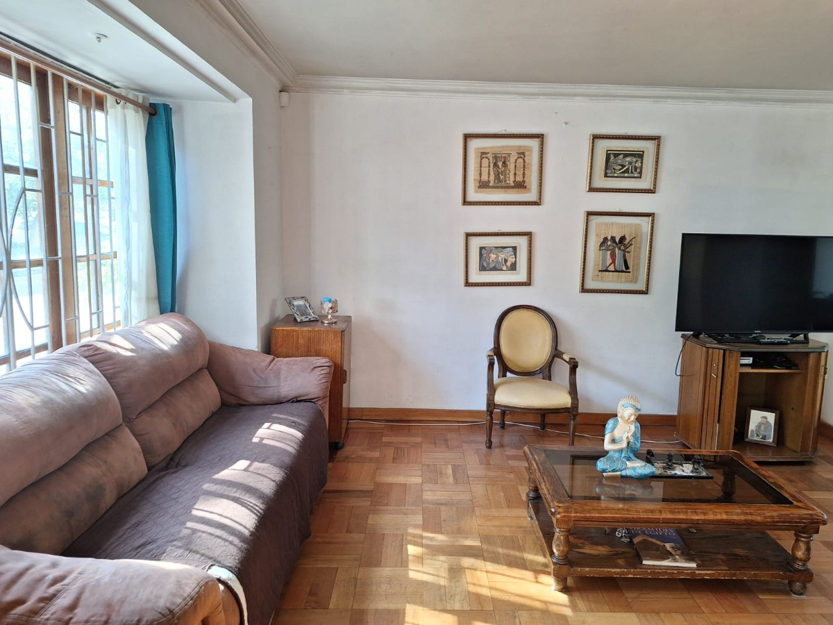 Arriendo Casa 3D 2B 2E 1B Barrio El Golf - Las Condes