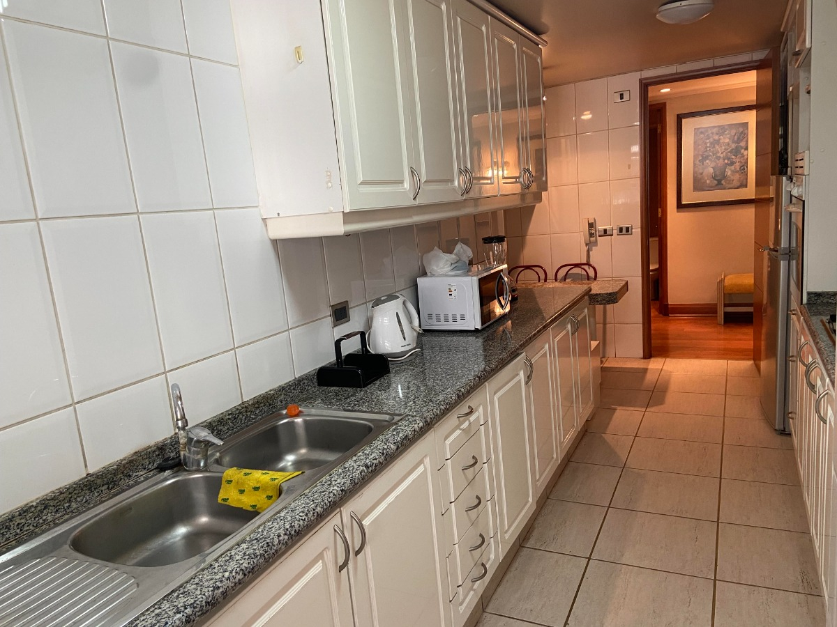 Venta Departamento SO 4D Walk-in cl&oacute;set 4B 2E 1B Barrio El Golf - Las Condes