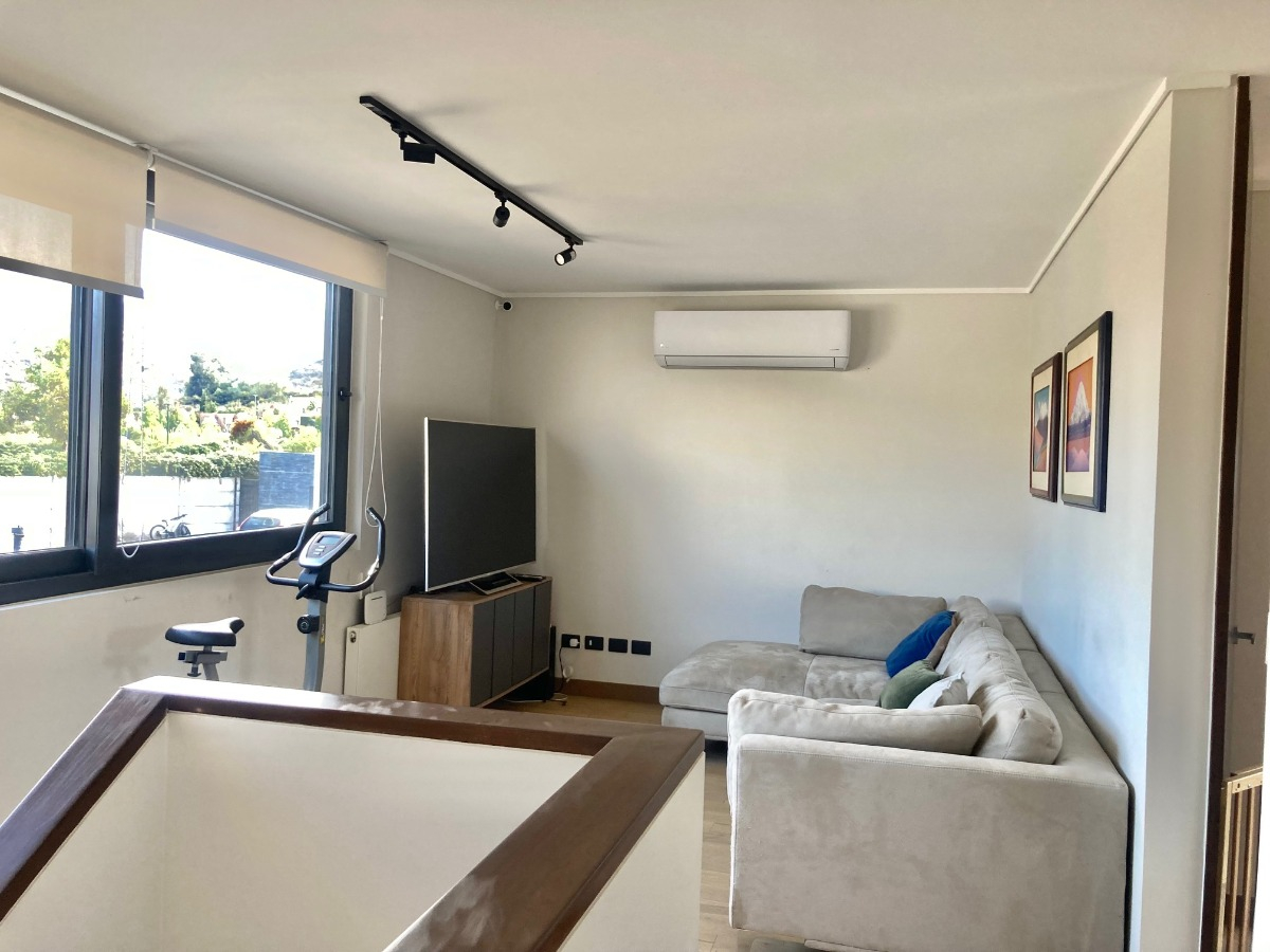 Venta Casa 4D 5B 3E 1B  - Lo Barnechea