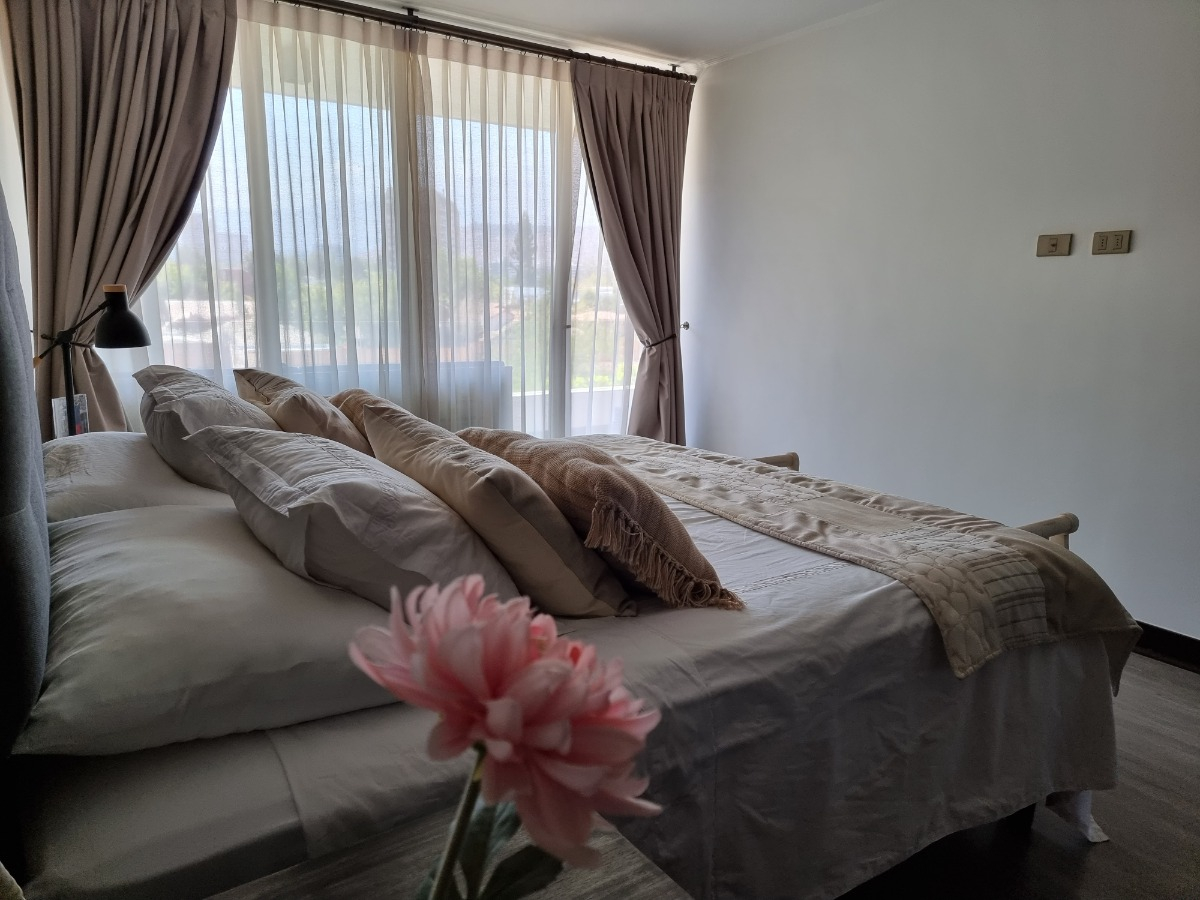 Arriendo Departamento 2D Alto Las Condes - Las Condes