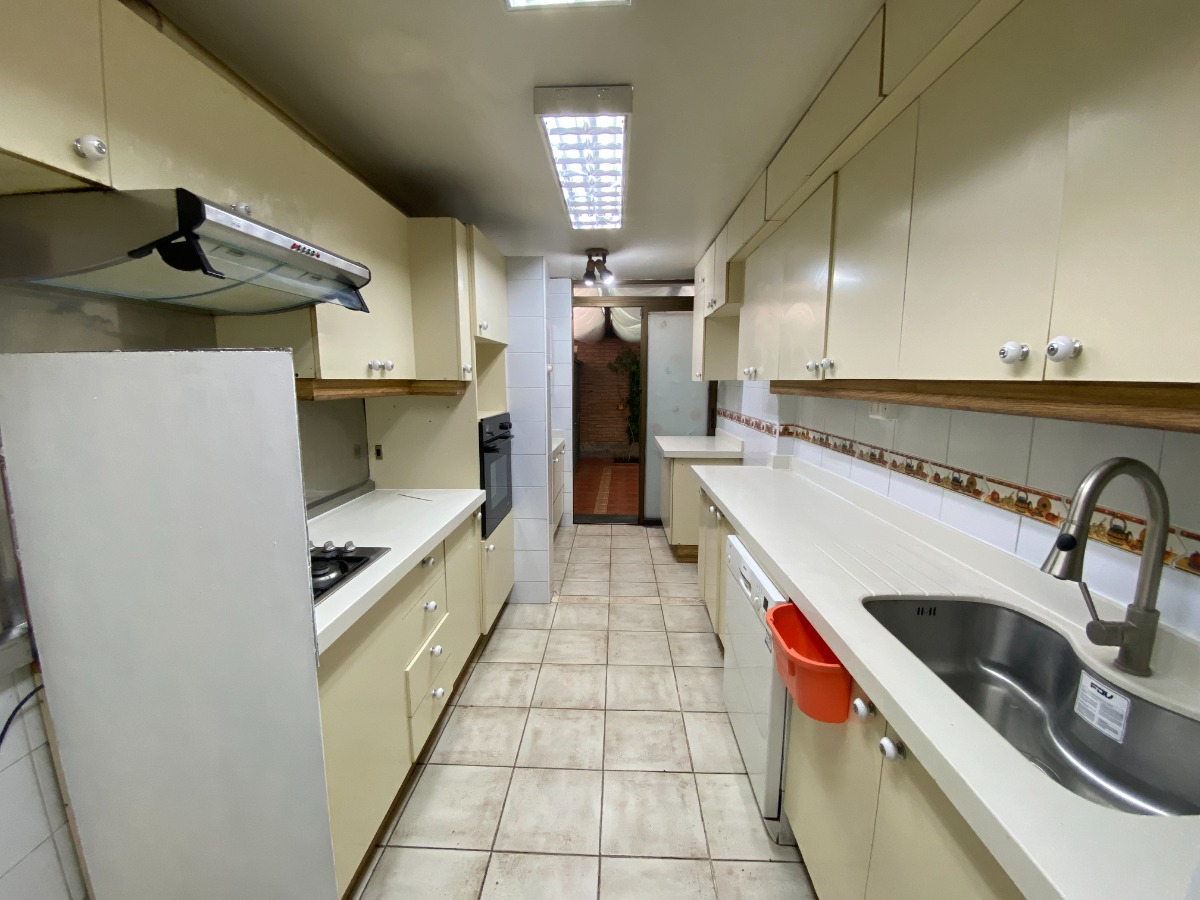 Arriendo Casa NP 3D en suite 4B 2E Metro Pr&iacute;ncipe de Gales - Country Club - La Reina