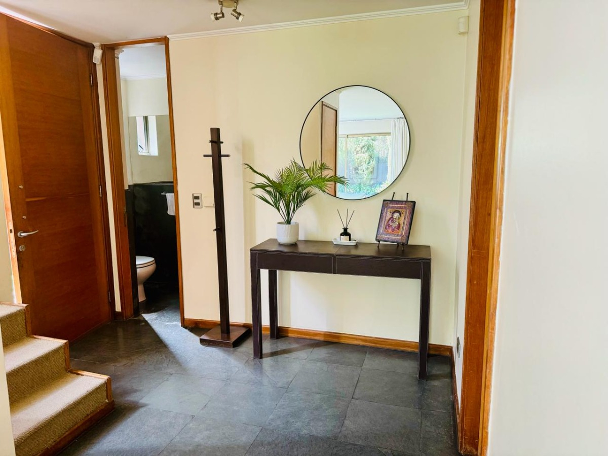 Venta Casa NP 5D en suite Walk-in cl&oacute;set 4B 3E 1B Los Trapenses - Lo Barnechea