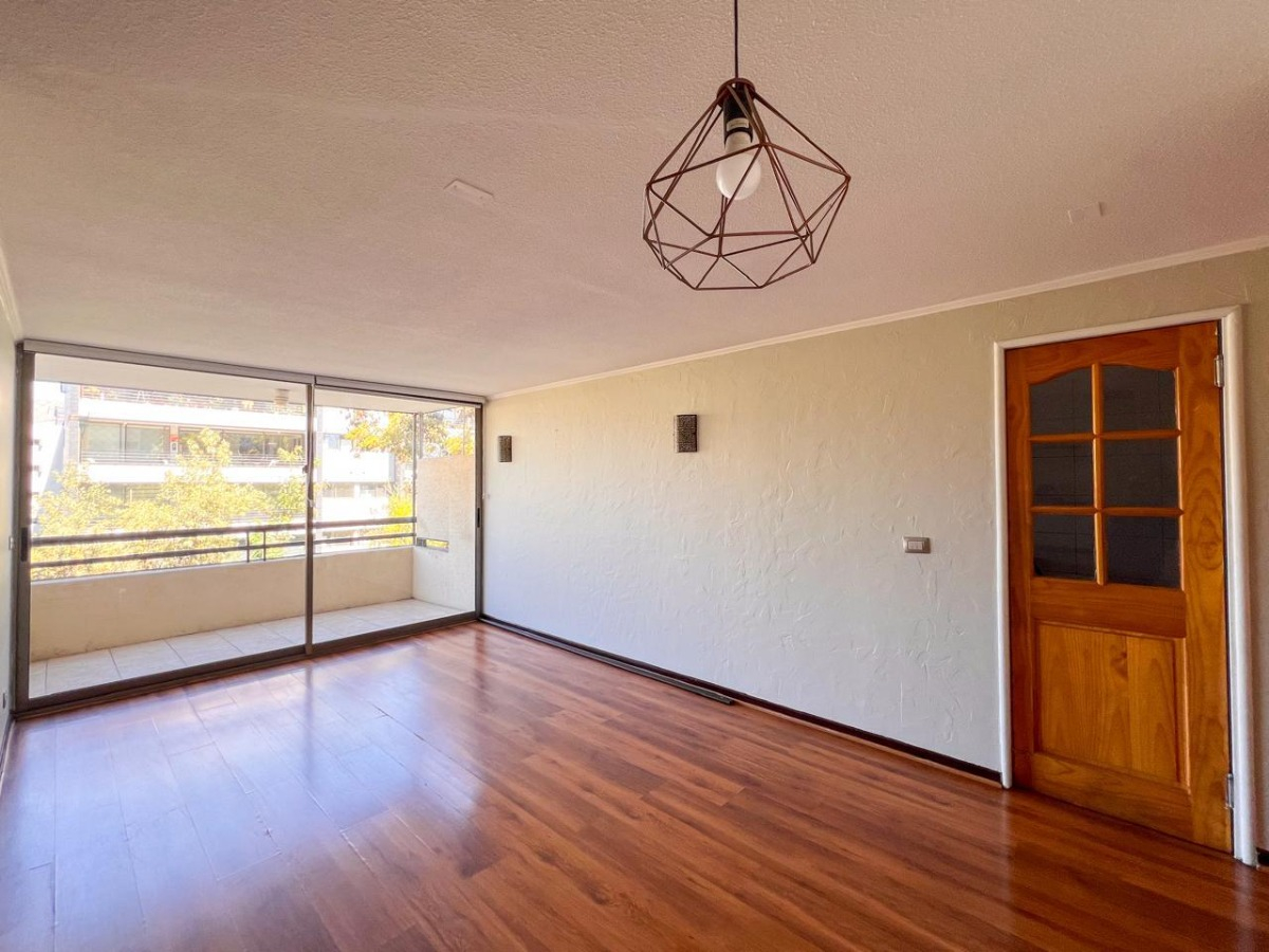 Venta Departamento SO 2D en suite Walk-in cl&oacute;set 2B 1E 1Bd Barrio Italia - Providencia
