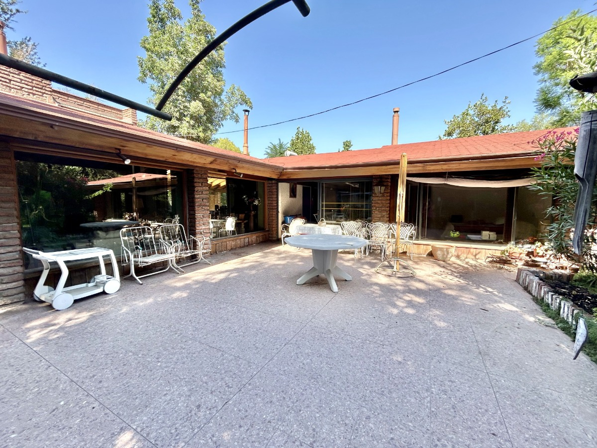 Venta Casa NO 3D en suite 2B 8E 1B Metro Pr&iacute;ncipe de Gales - Country Club - La Reina