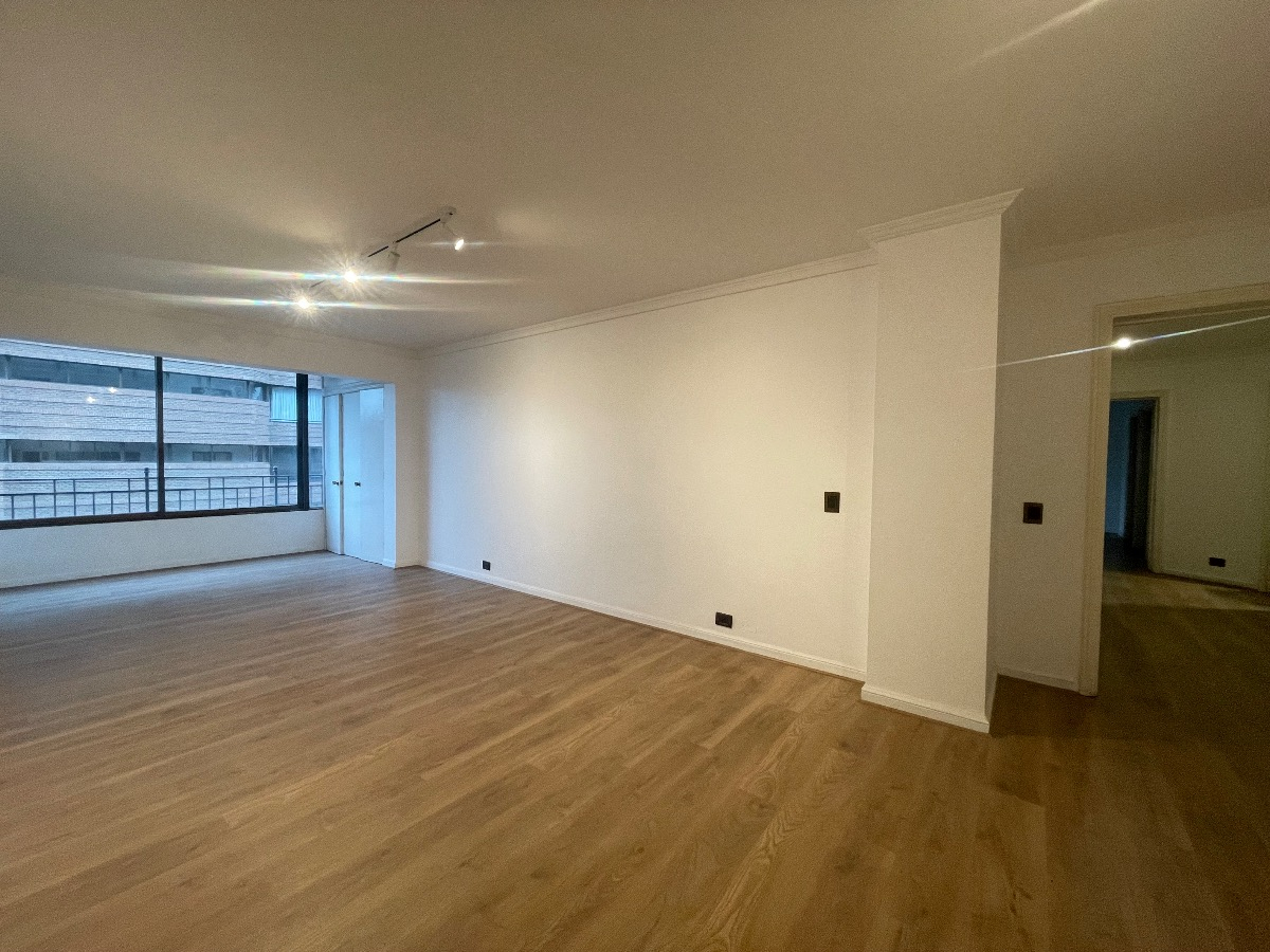 Venta Departamento SP 3D en suite Walk-in cl&oacute;set 5B 3E 2B Parque Bicentenario - Vitacura