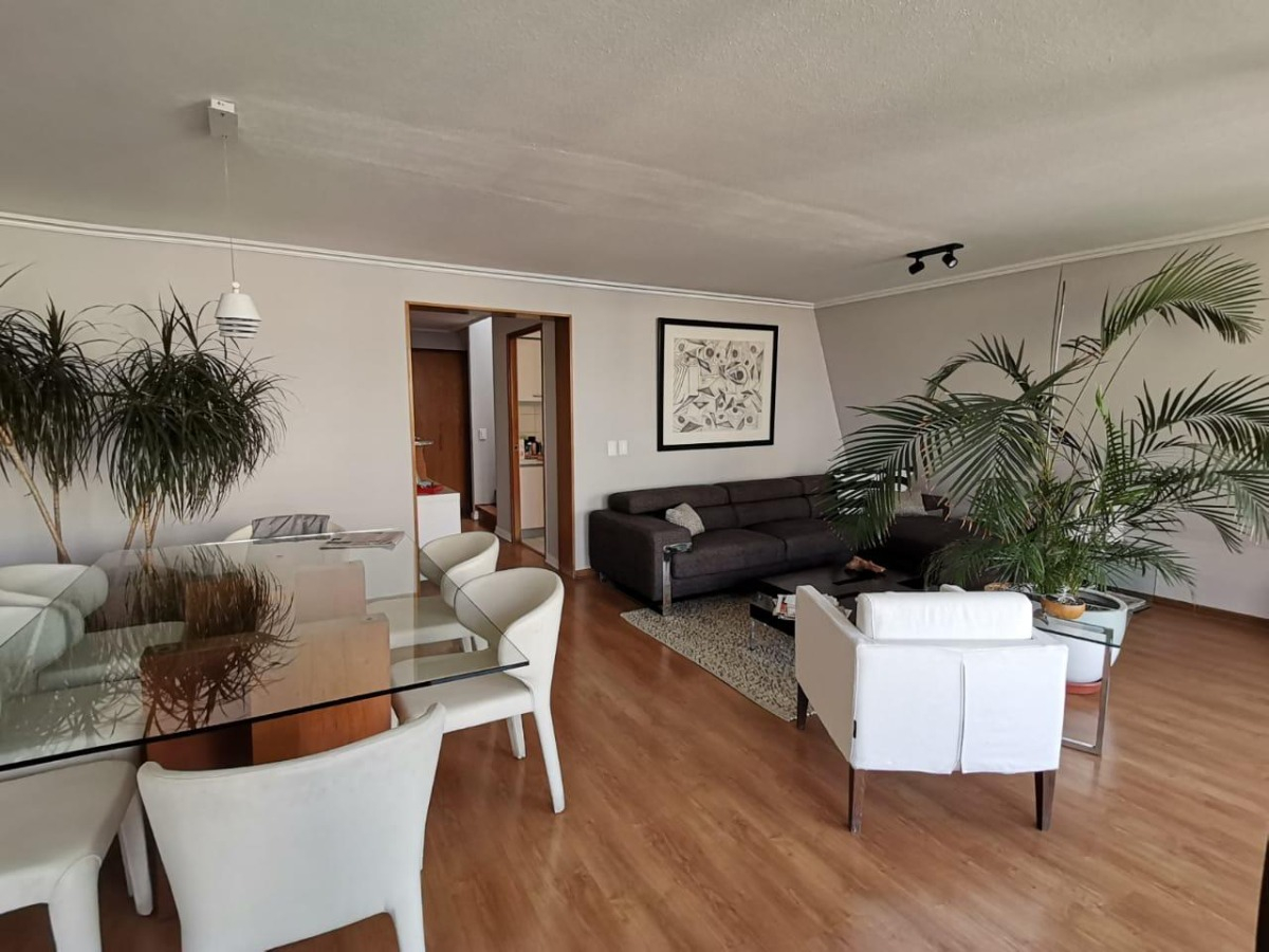Venta Departamento NO 2D en suite Walk-in cl&oacute;set 3B 1E 1B Barrio El Golf - Las Condes