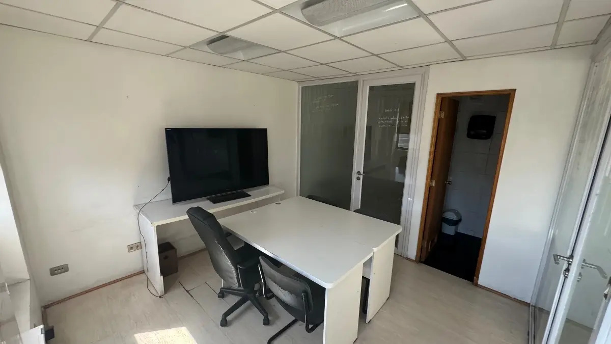 Arriendo Oficina 3B 1E Centro Financiero - Las Condes